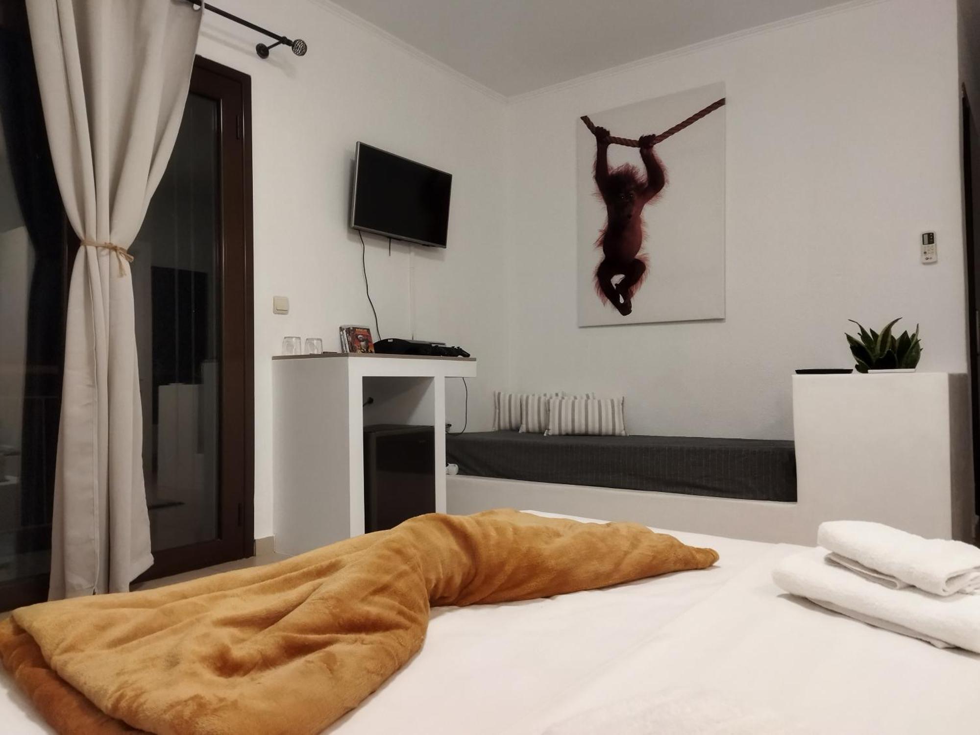 Oasi Hotell Káto Loutrákion Rom bilde